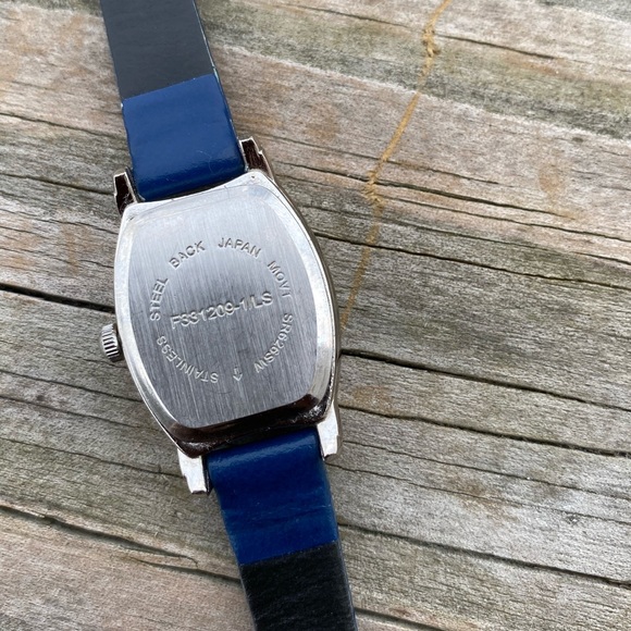 Blue genuine leather watch with mother of Pearl face and genuine Diamond accent - Picture 10 of 11